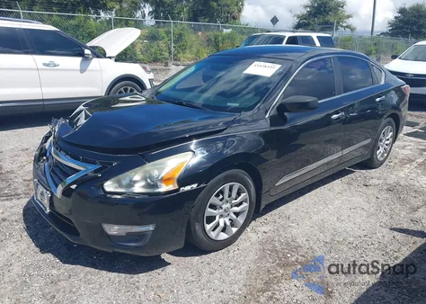 2015 Nissan Altima 2.5 S z USA, uszkodzony, nr VIN 1N4AL3AP8FC111563